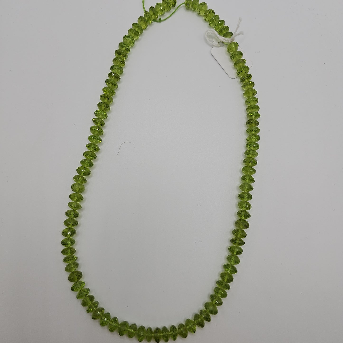 Peridotkette facettiert