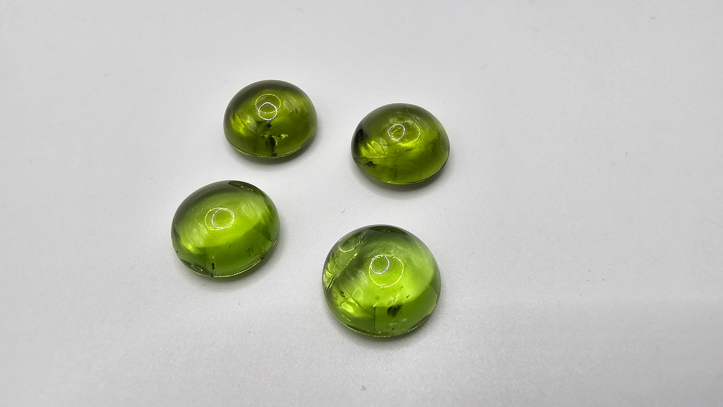 Peridot Cabouchons 11 mm