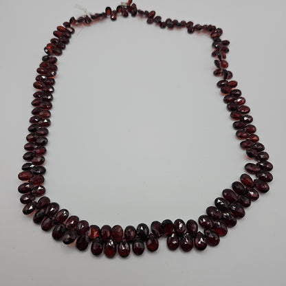 Granatkette facettierte Tropfen