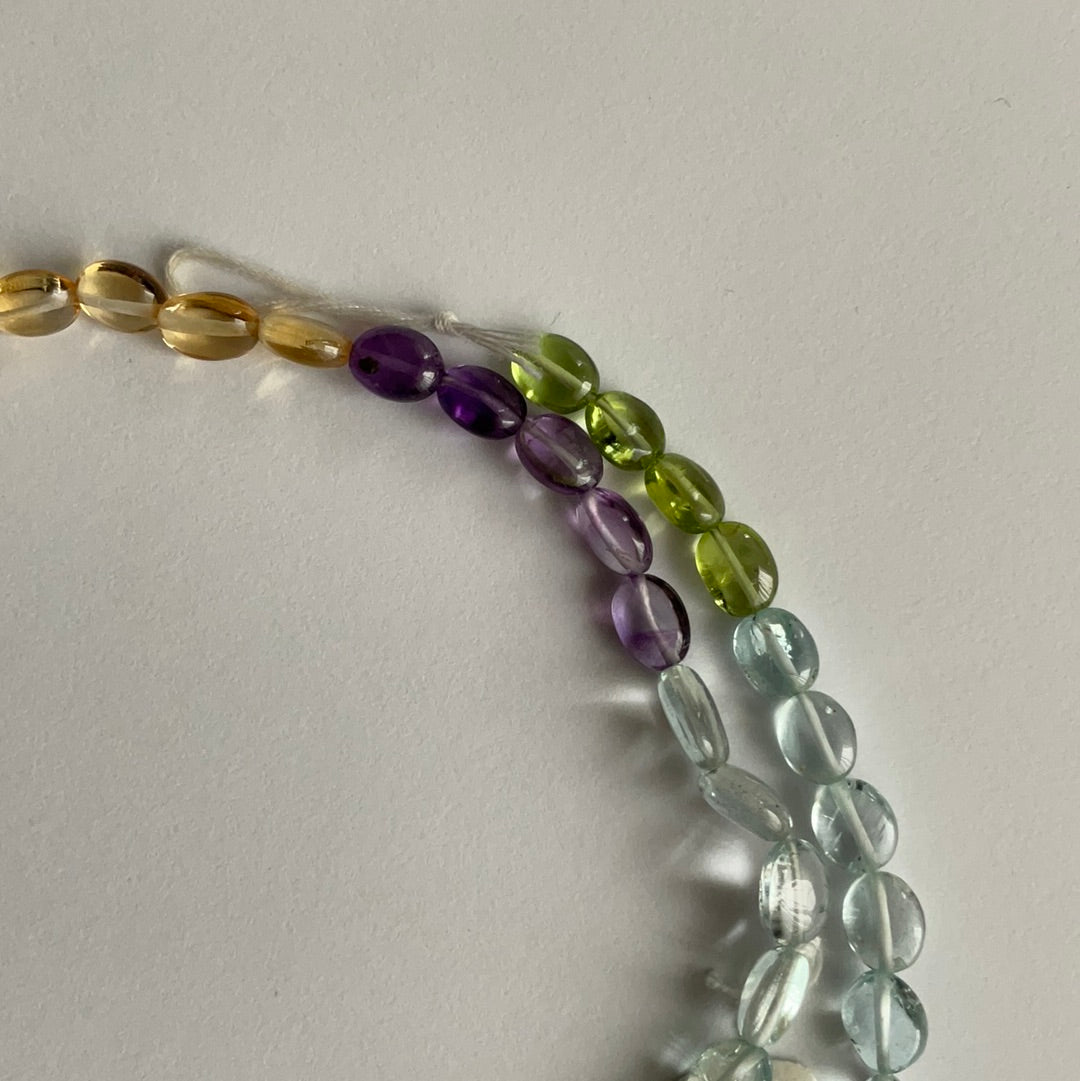 Peridotkette mit Amethyst, Aquamarin, Amethyst